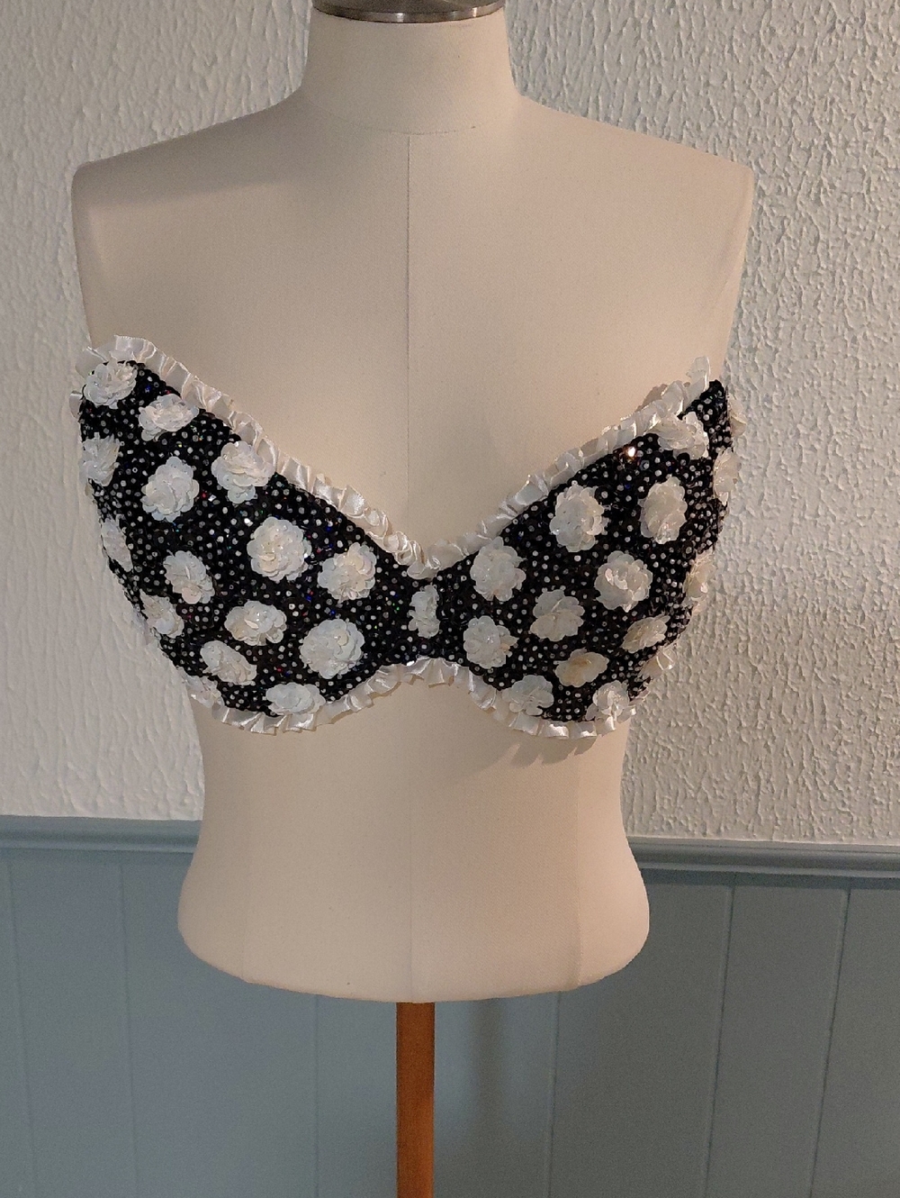 Black Floral Appliqué Strapless Bra with White Rosettes